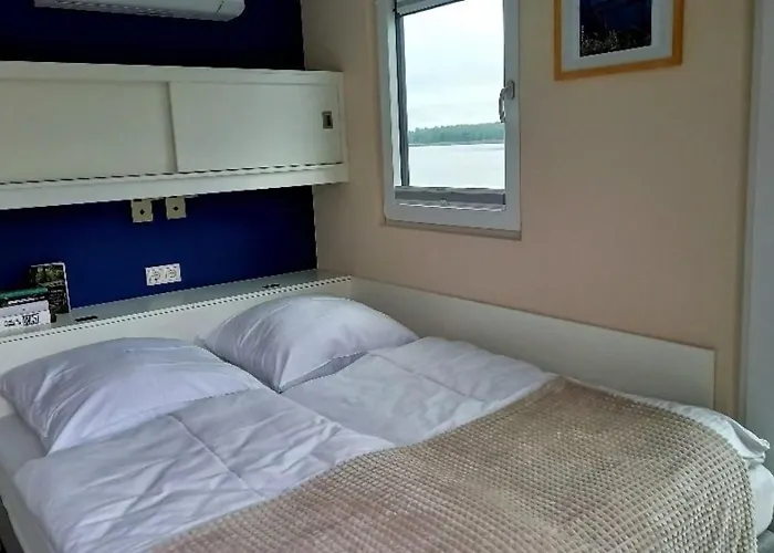 Botel Hausboot Milan - Lp9 *